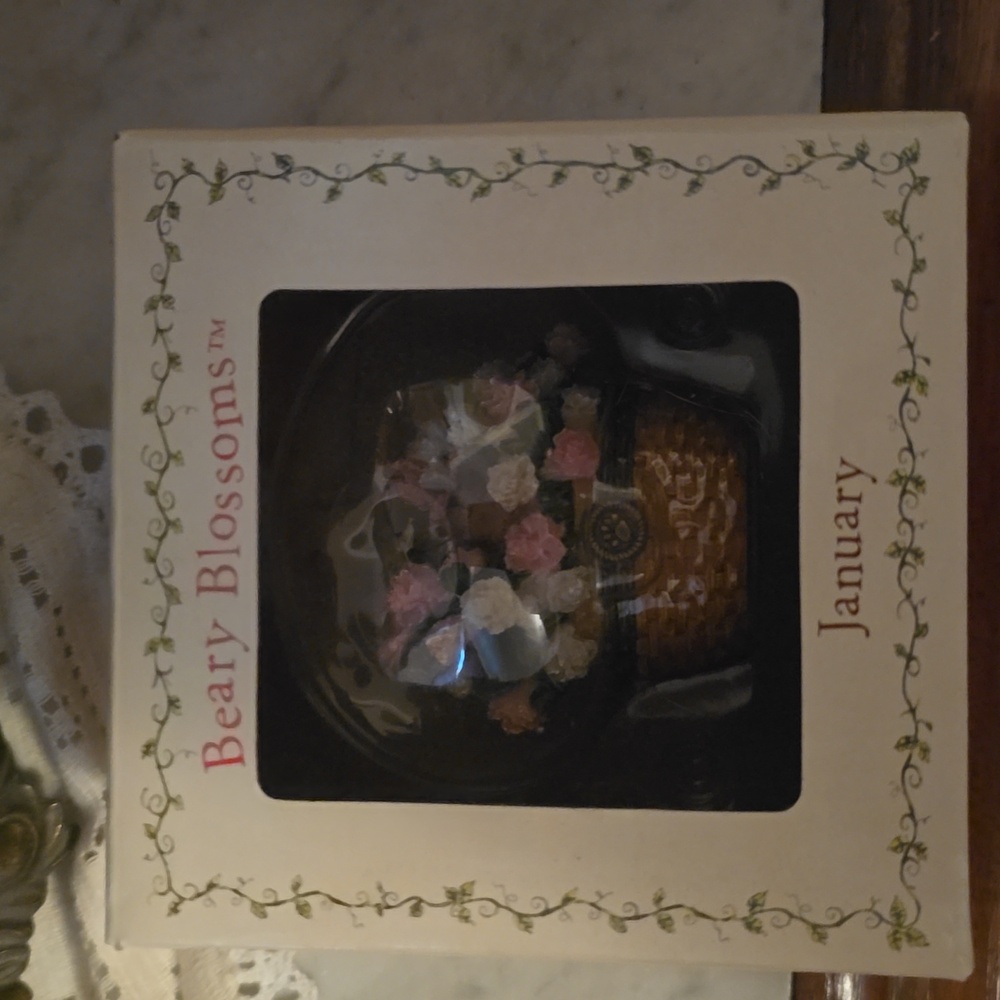 Boyd’s Beary Blossoms Treasure Box Flower January Birthday NIB 392200